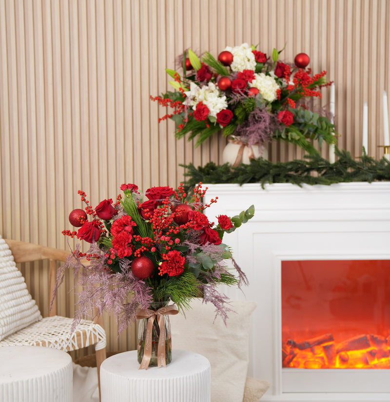 Tablescapes of Joy: Perfect Christmas Flower Centerpieces for Your Holiday Table