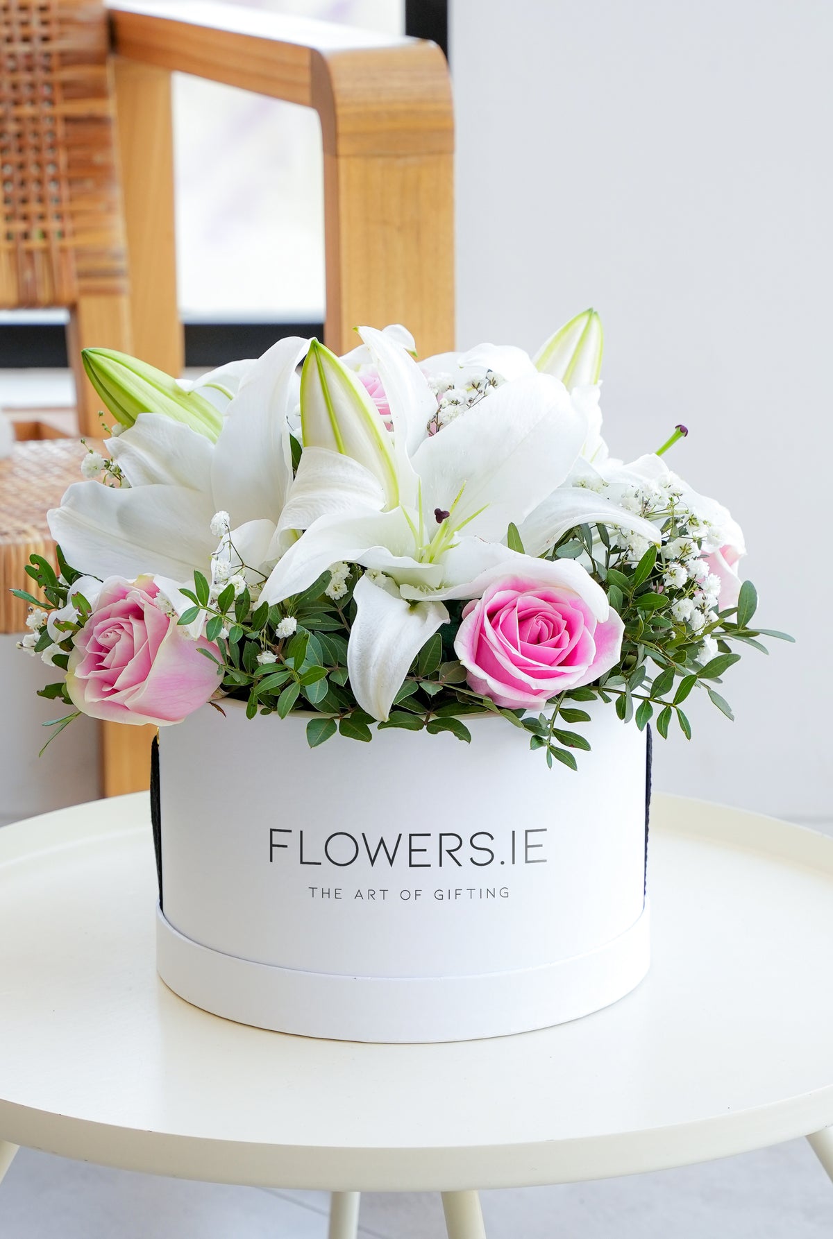 Pink Roses and White Lily - Hatbox