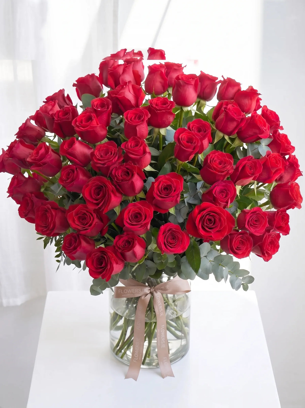 100 Long Stem Red Roses - Vase