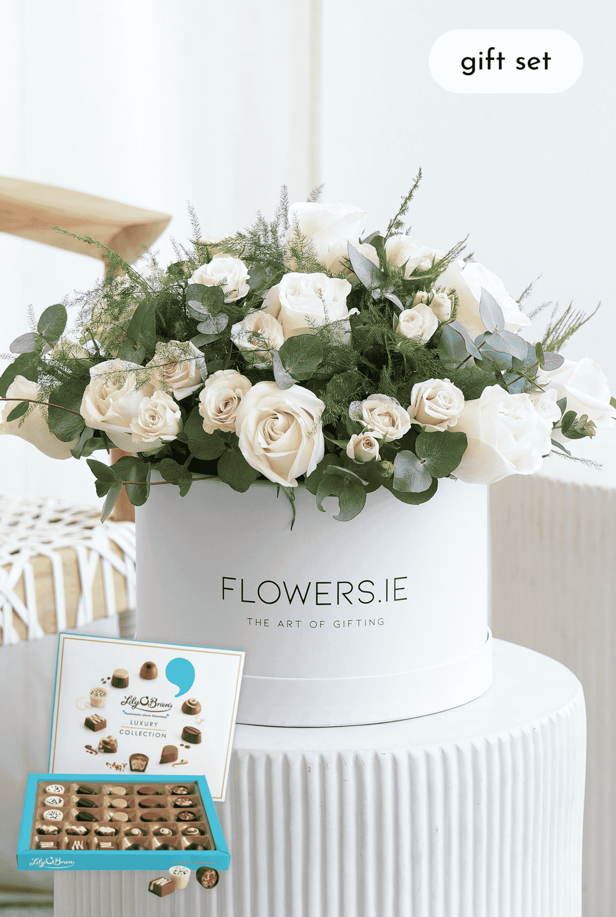 Women's Day Ivory Grace - Hatbox