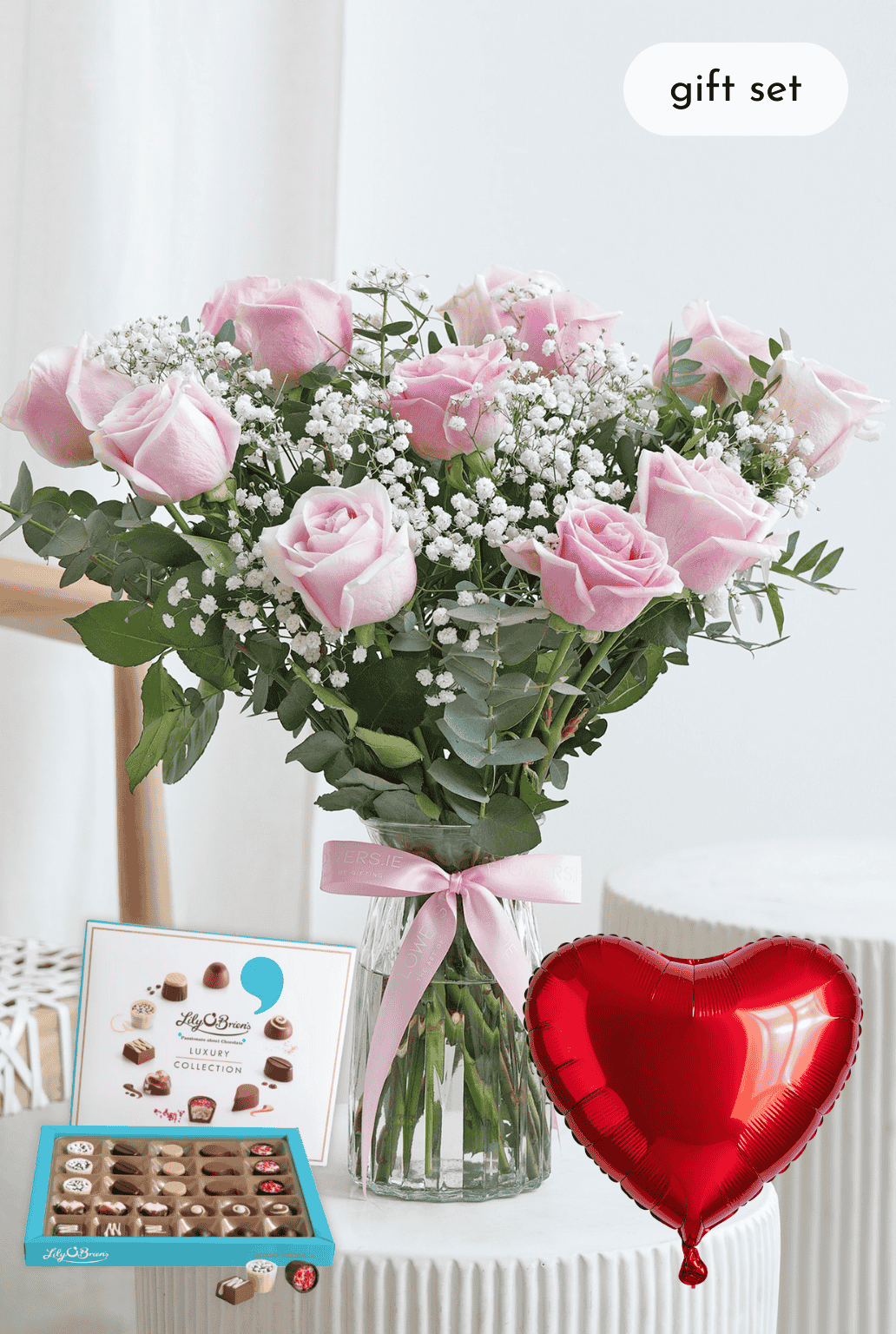 Valentine 12 Pretty Pink Roses - Vase