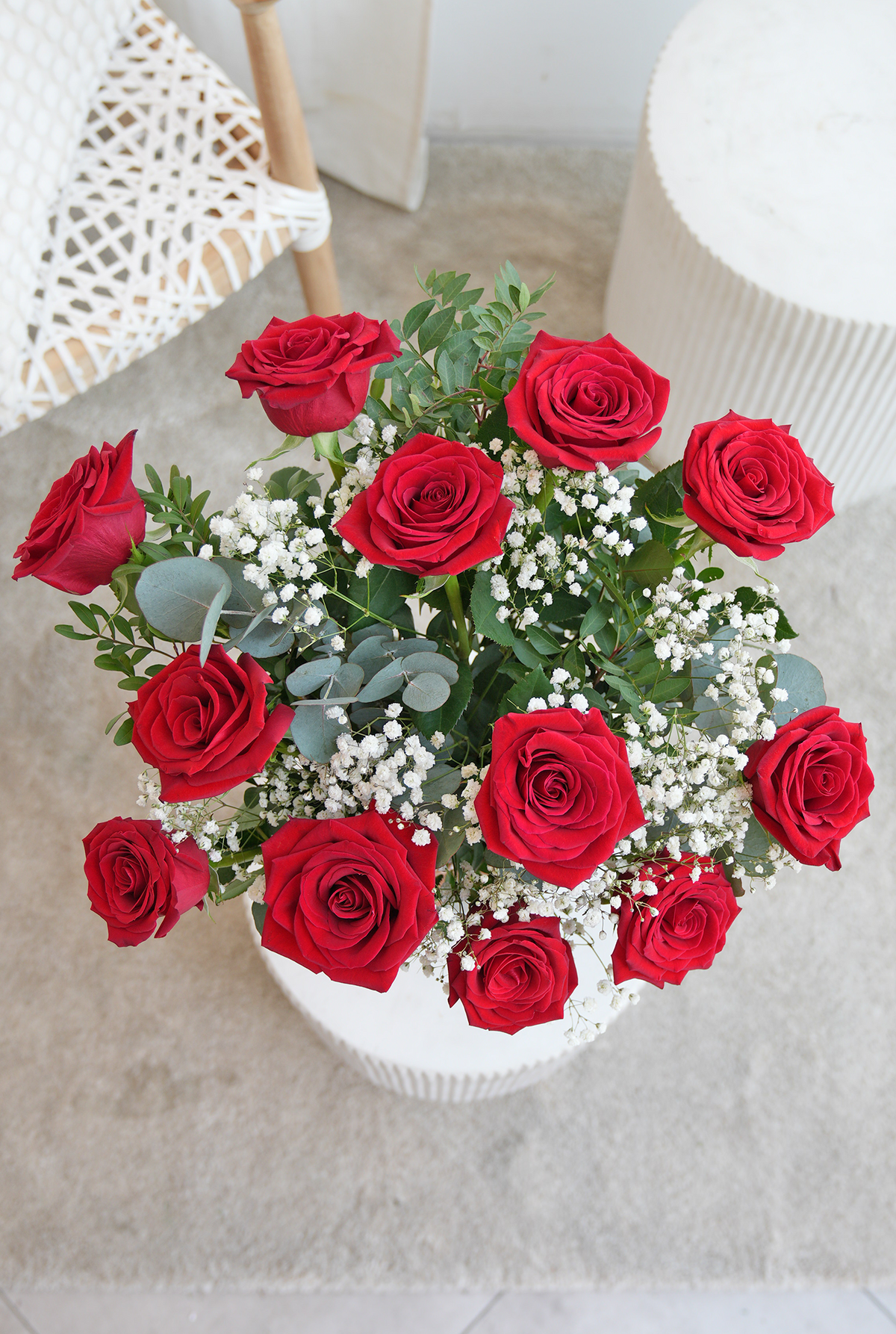 Valentine 12 Luxury Red Roses - Vase