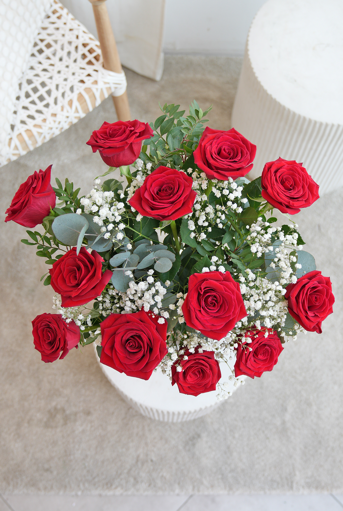 Red Scripsy Roses Valentine 12 Luxury Red Roses - Vase (Free Crispy Hearts) | Delivery in ...