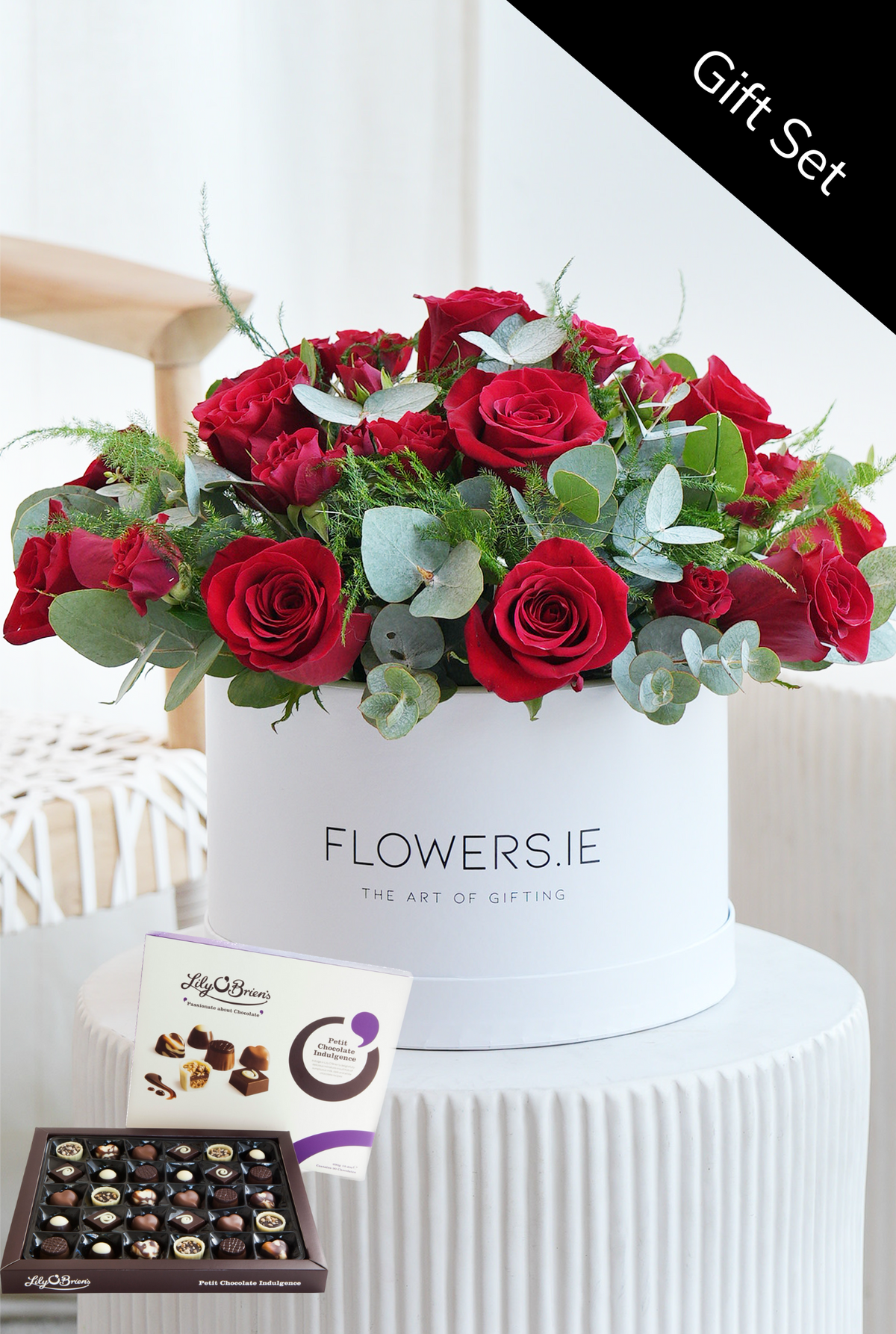 Valentine 12 Luxury Red Rose - Hatbox with Chocolate Indulgence Large