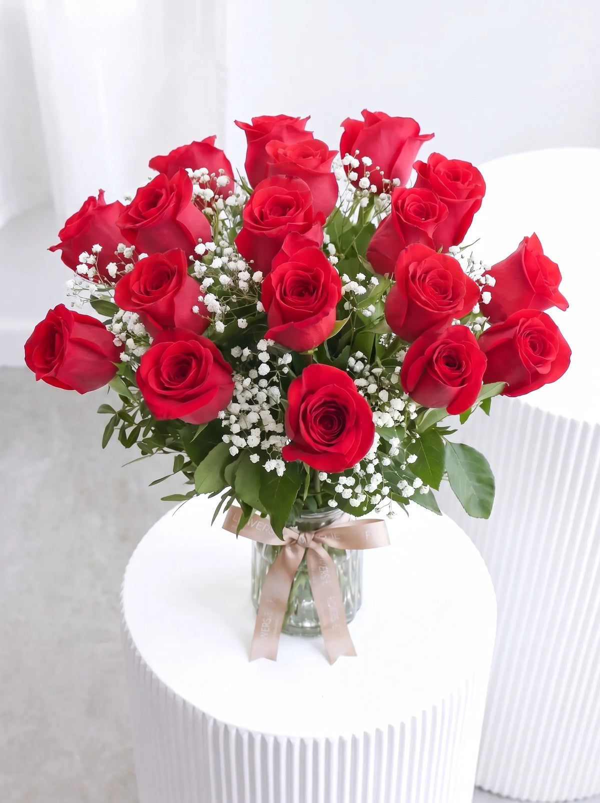 18 Long Stem Red Roses - Vase