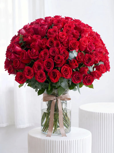 200 Long Stem Red Roses - Vase