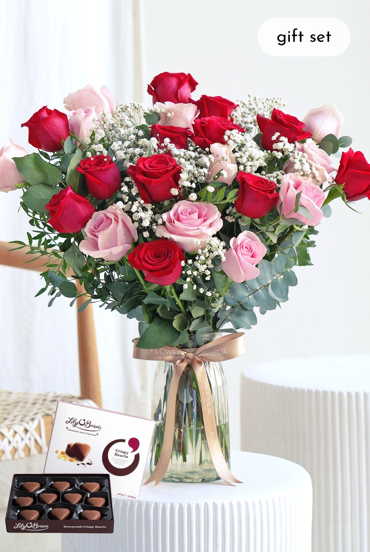 24 Luxury Red and Pink Roses - Vase