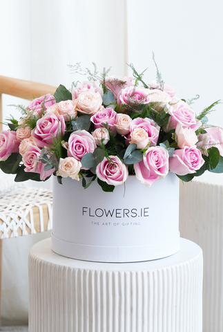 Valentine 24 Pretty Pink Roses - Hatbox