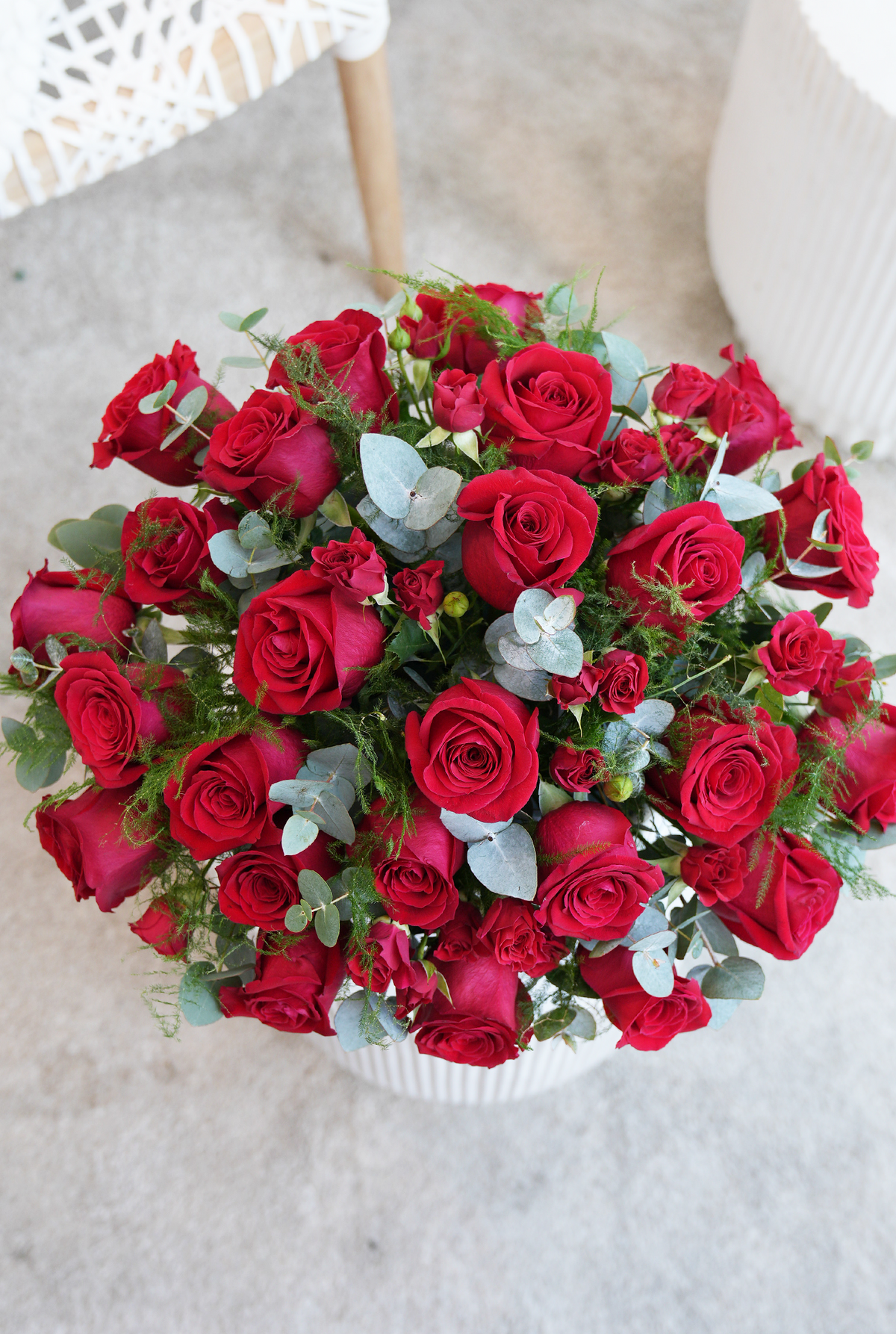 Valentine 24 Luxury Red Rose - Hatbox
