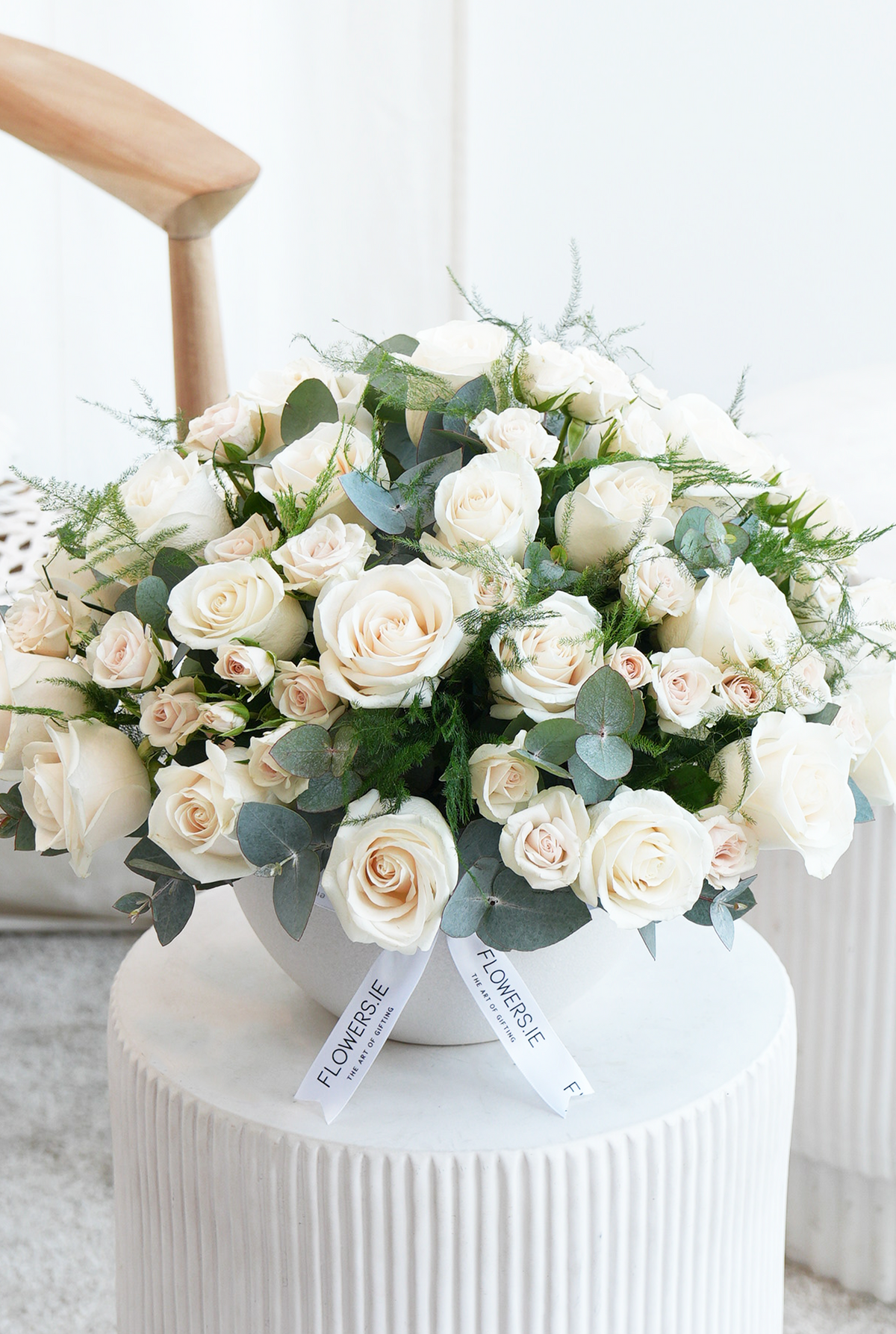 Valentine 24 Elegant White Rose - Arrangement