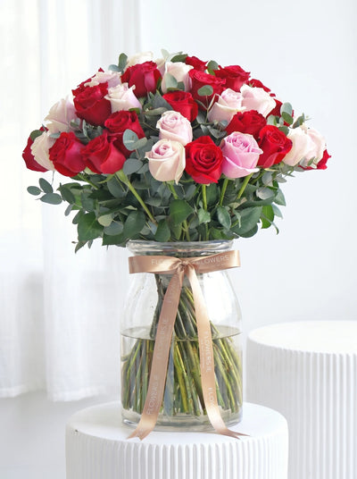 50 Luxury Red and Pink Roses - Vase