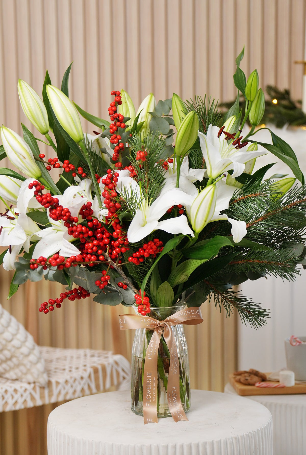 Christmas White Scented Lily - Vase