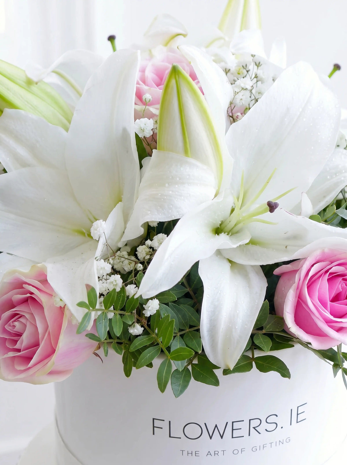 Pink Roses and White Lily - Hatbox