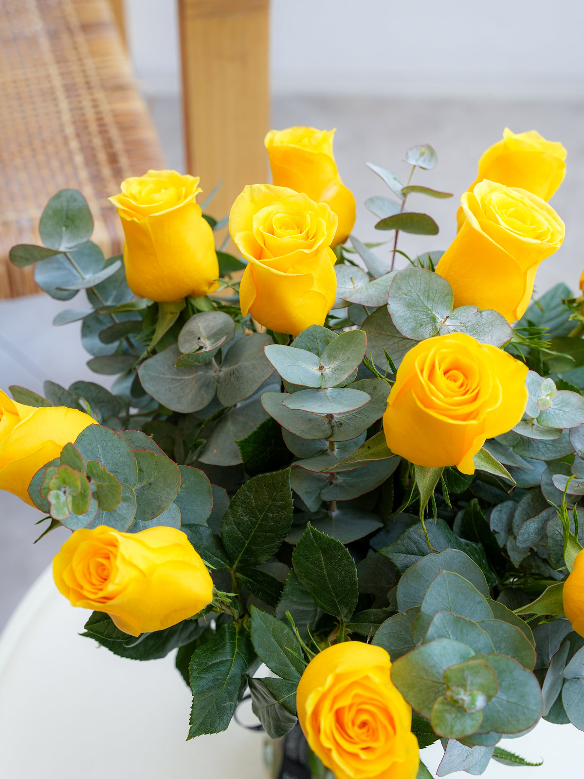 12 Yellow Roses - vase