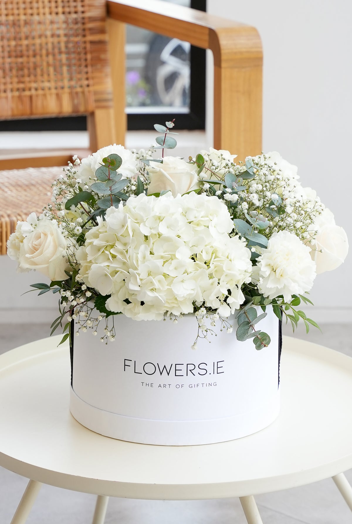 Easter Perfect White - Hatbox