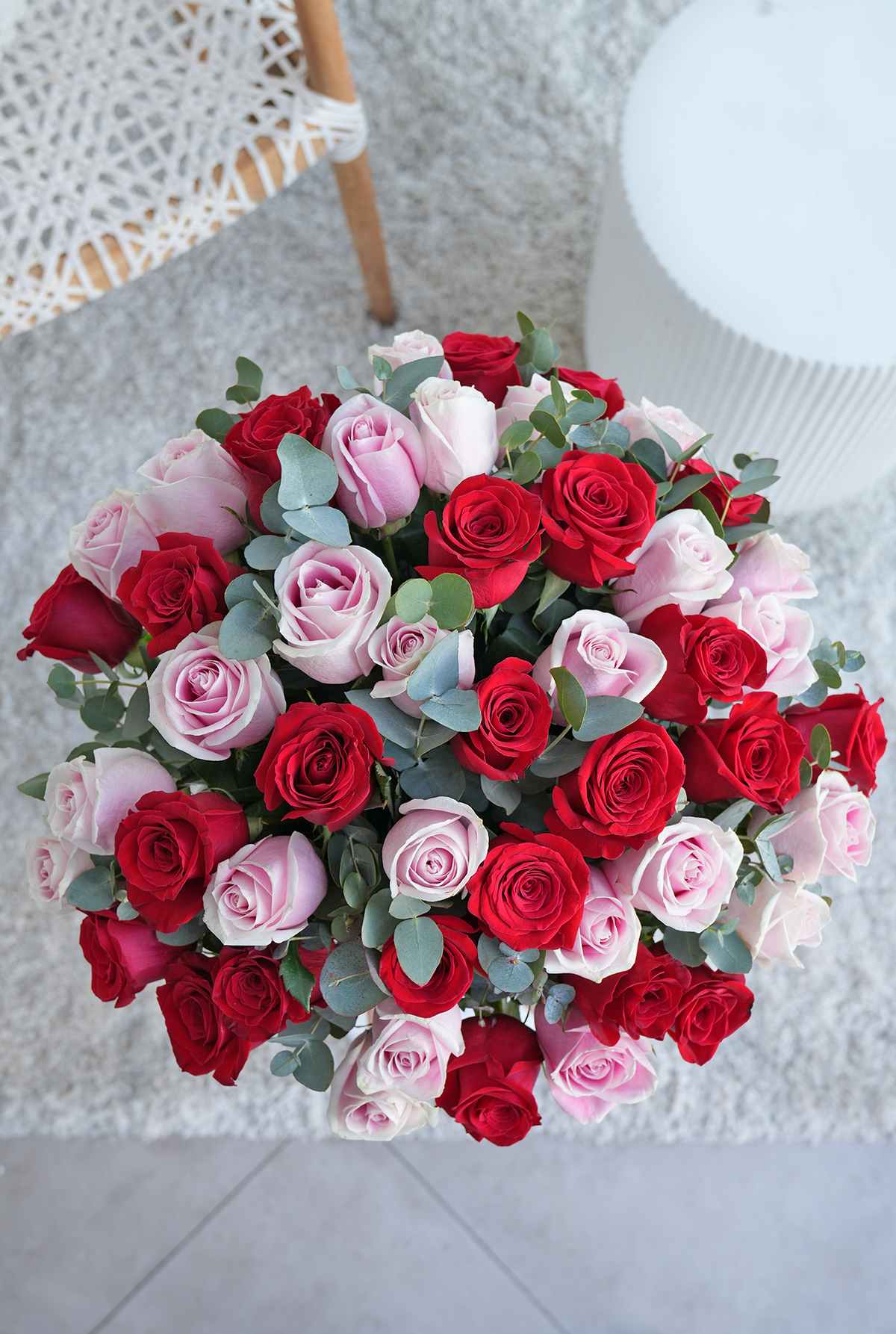 Valentine 50 Luxury Red and Pink Roses - Vase