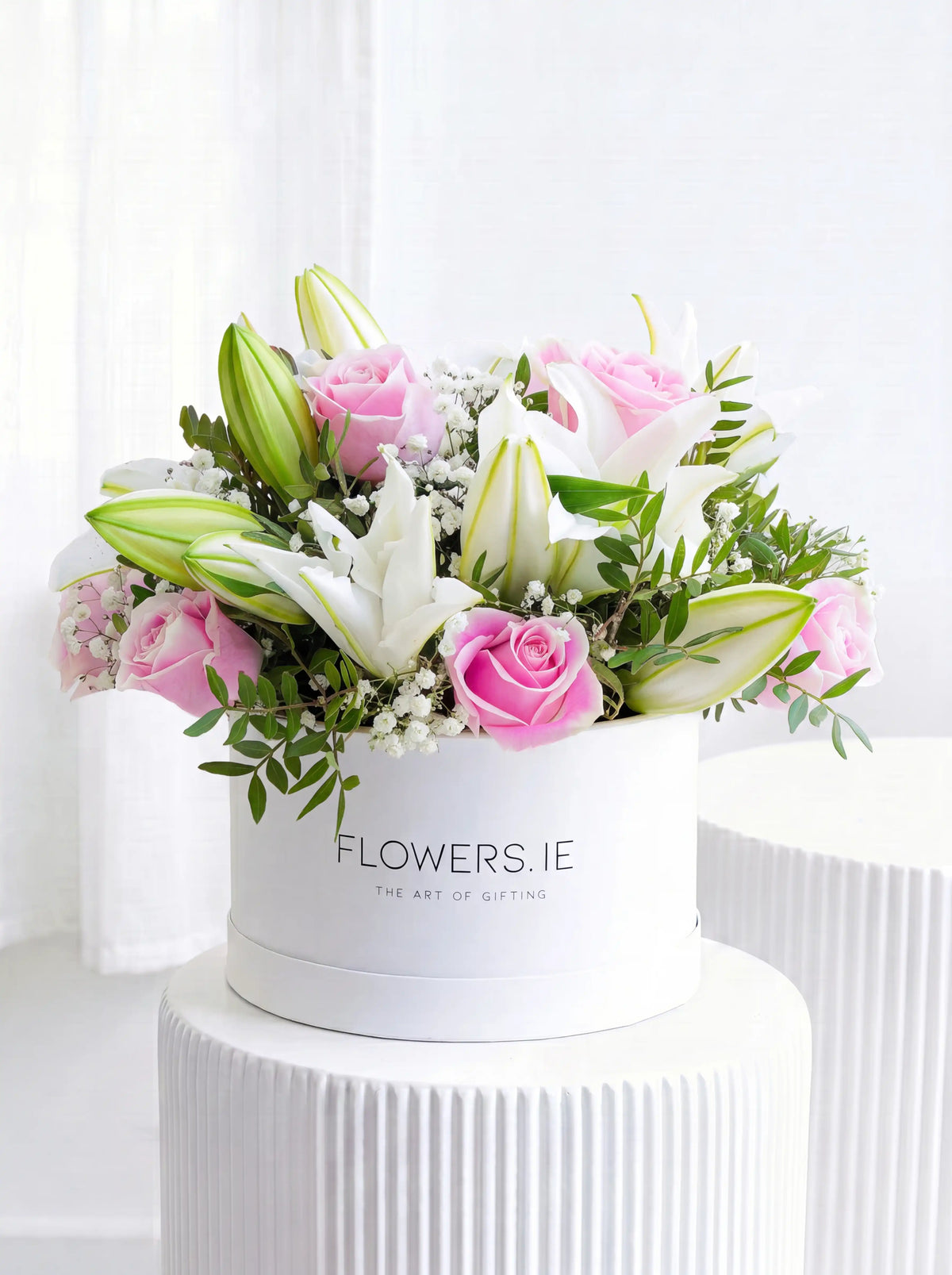 Pink Roses and White Lily - Hatbox