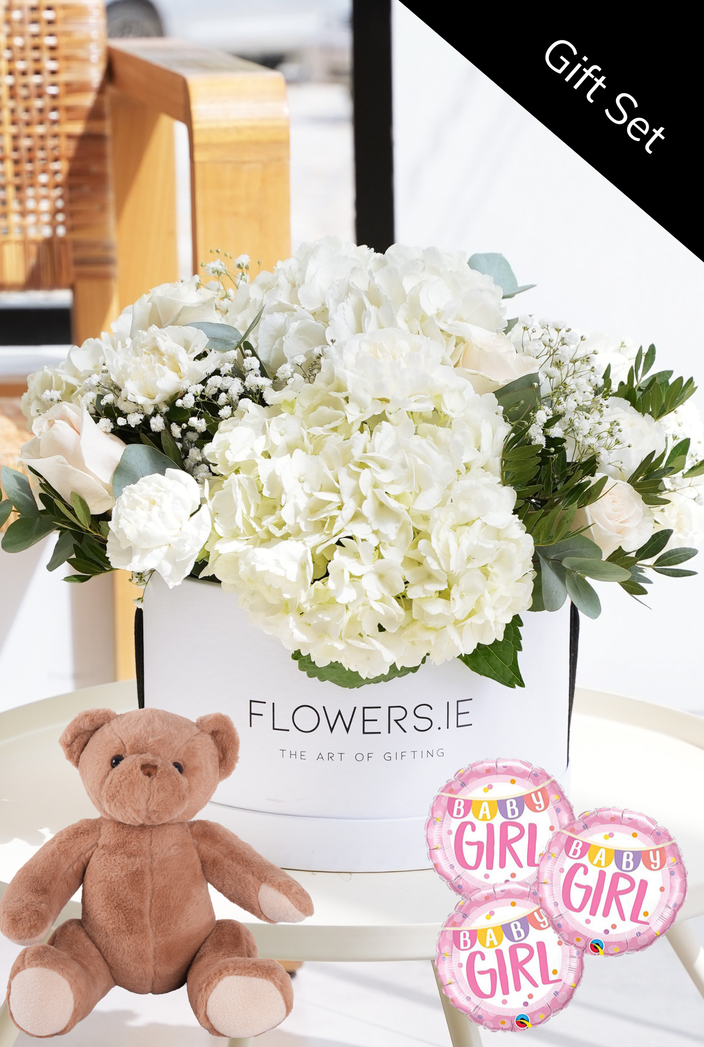 New baby flowers and top teddy