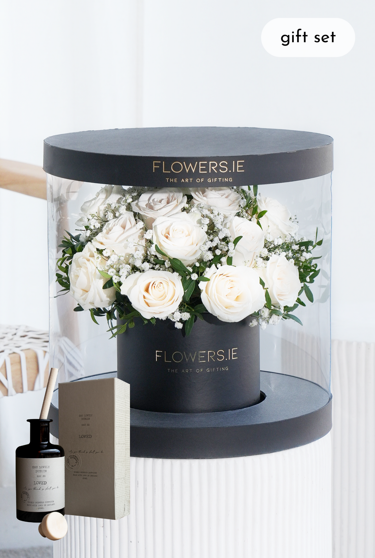 Premium White Rose - Hatbox