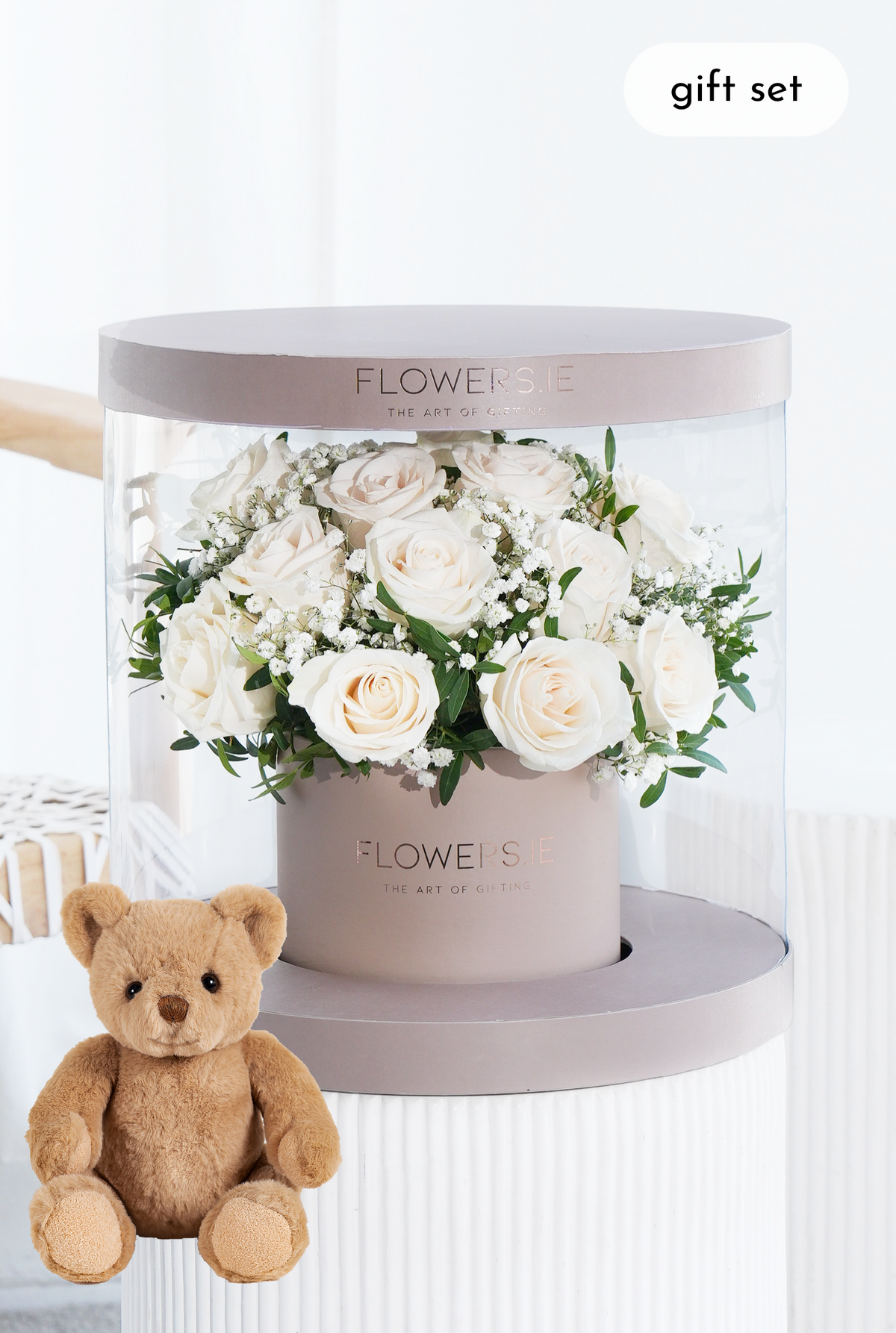 Premium White Rose - Hatbox