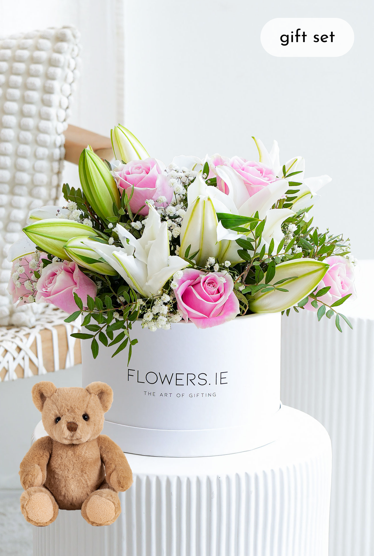 Pink Roses and White Lily - Hatbox