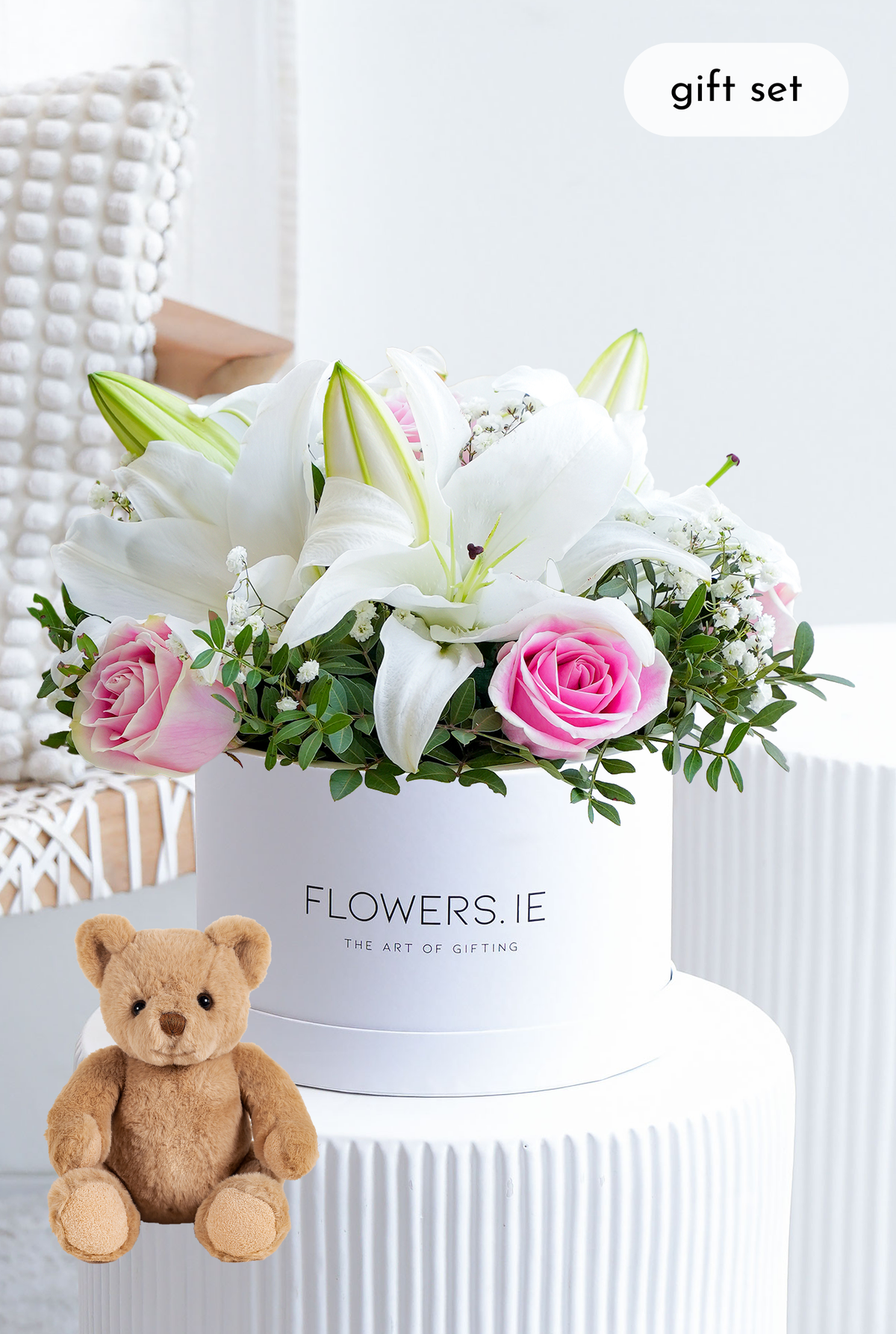 Pink Roses and White Lily - Hatbox