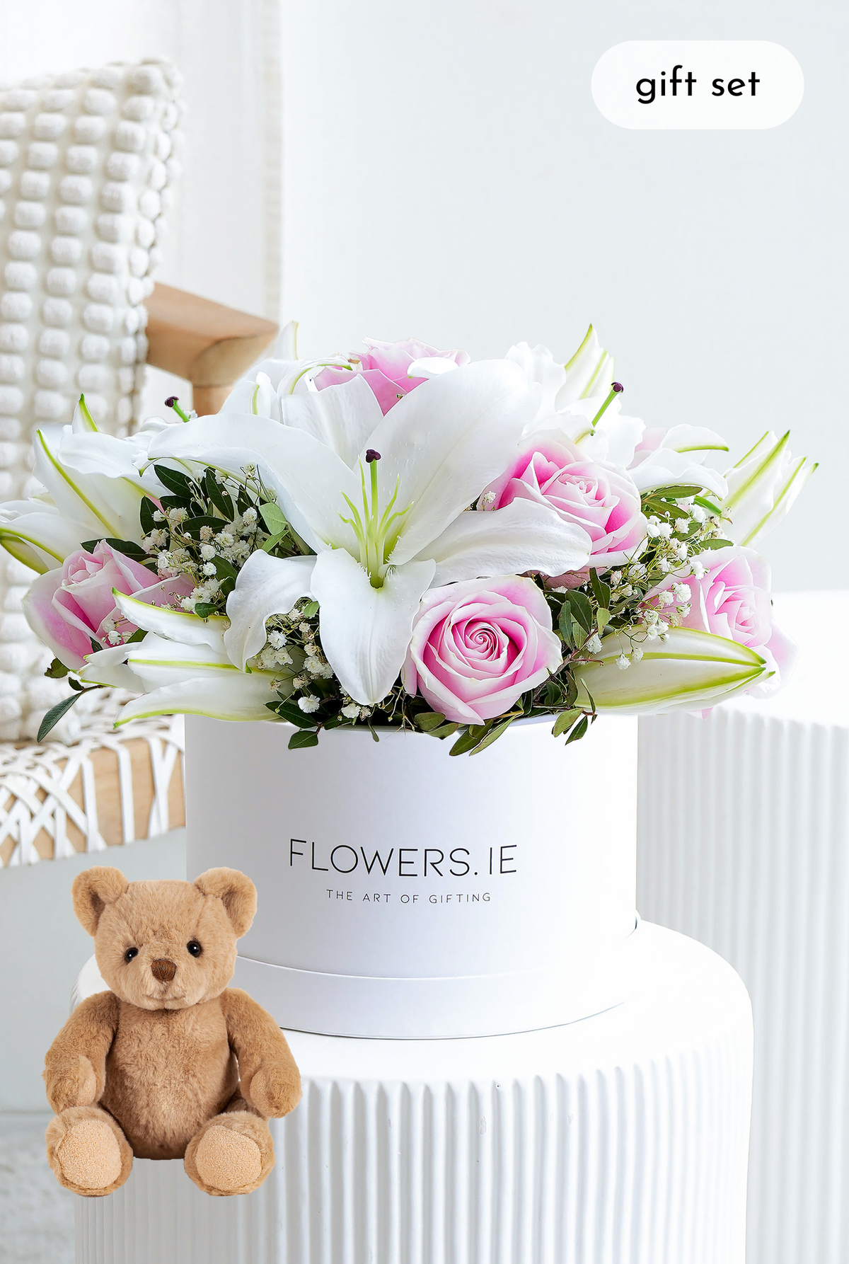 Pink Roses and White Lily - Hatbox