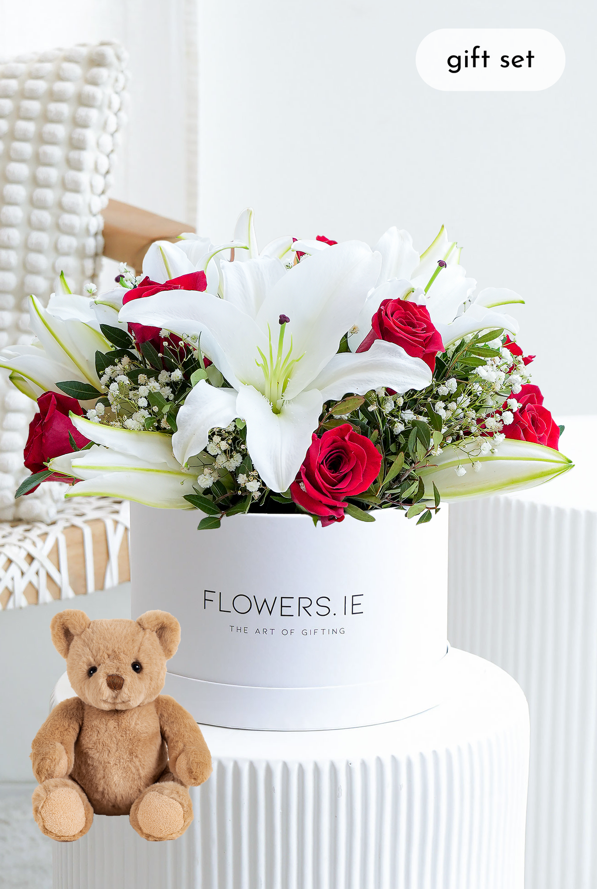 Red Roses and White Lily - Hatbox
