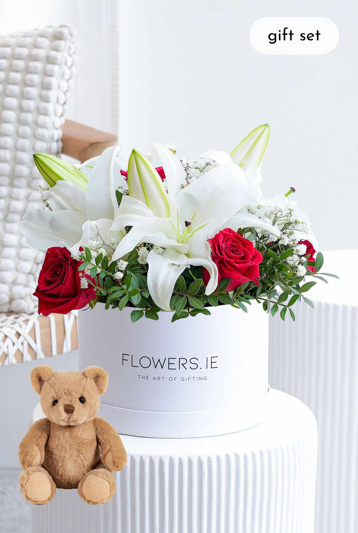 Red Roses and White Lily - Hatbox