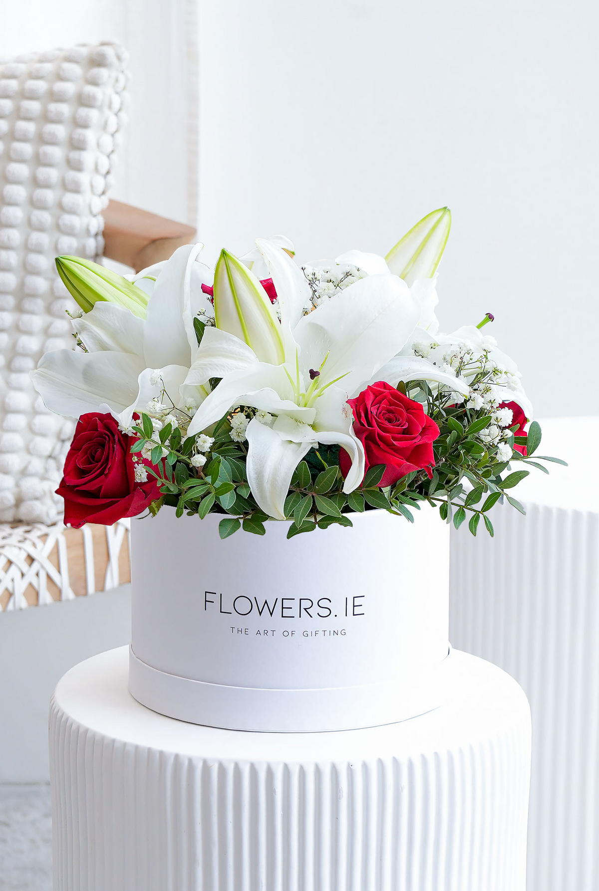 Red Roses and White Lily - Hatbox