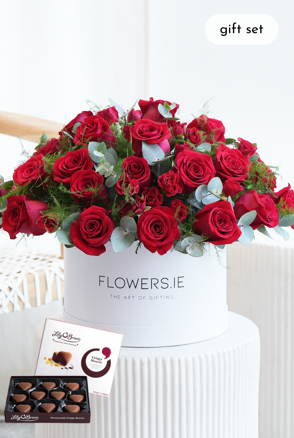 Valentine 24 Luxury Red Rose - Hatbox