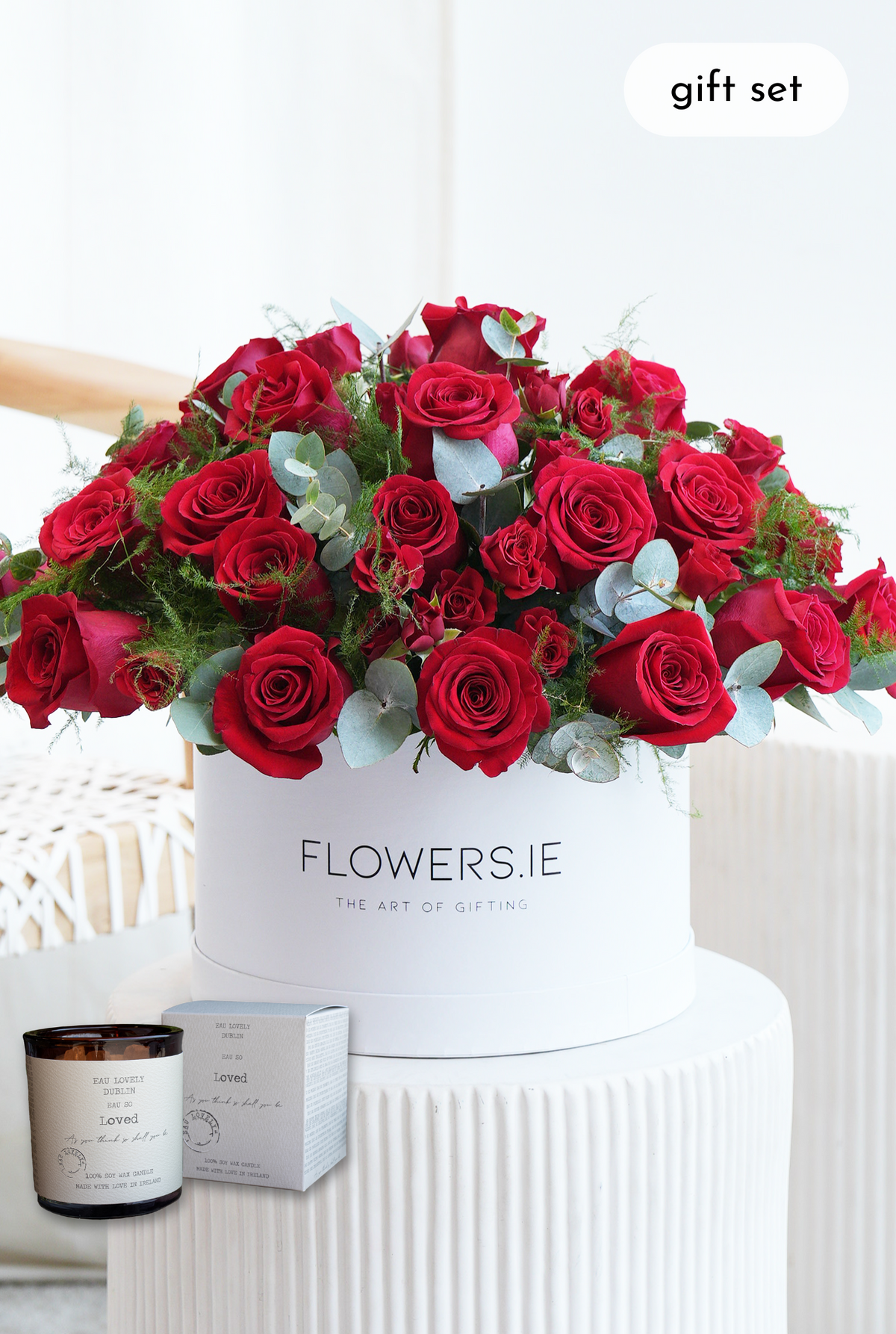 Valentine 24 Luxury Red Rose - Hatbox