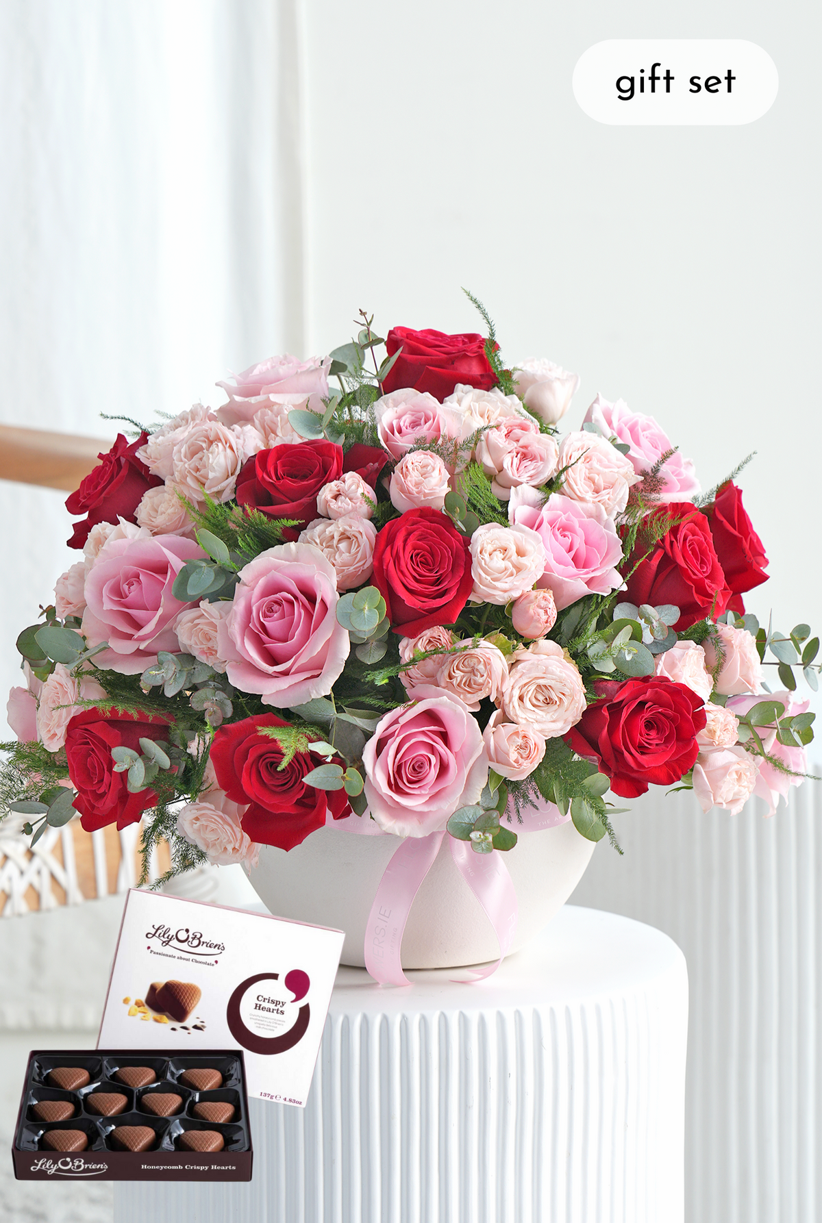 Valentine Red and Pink Roses - Luxury Arrangement