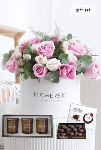 Valentine Blush Petals - Hatbox