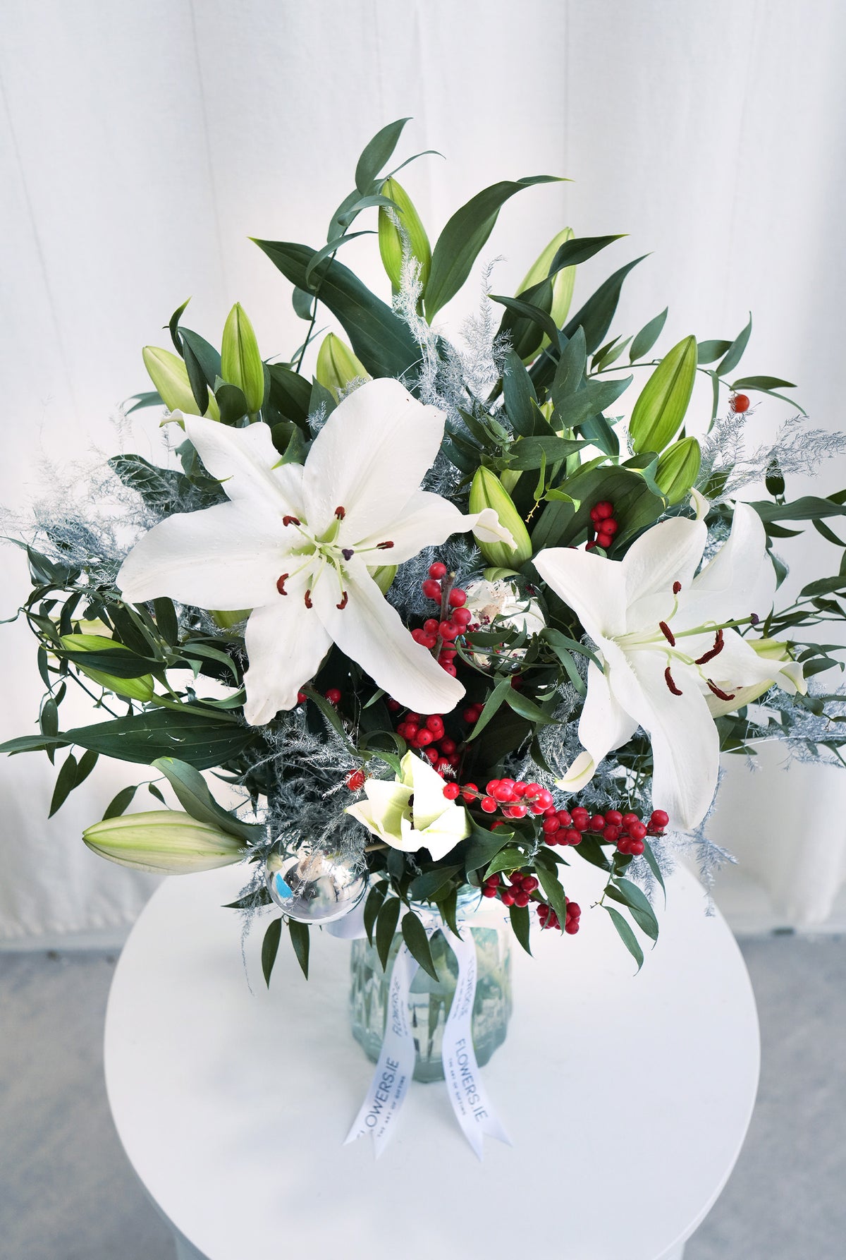 White Scented Lily Christmas - Vase