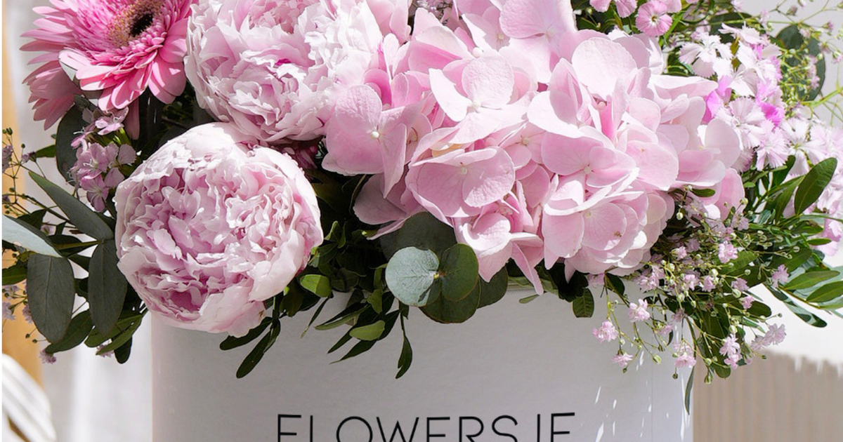 Std Pretty Peony Pretty Pink - Hatbox | Flowers.ie
