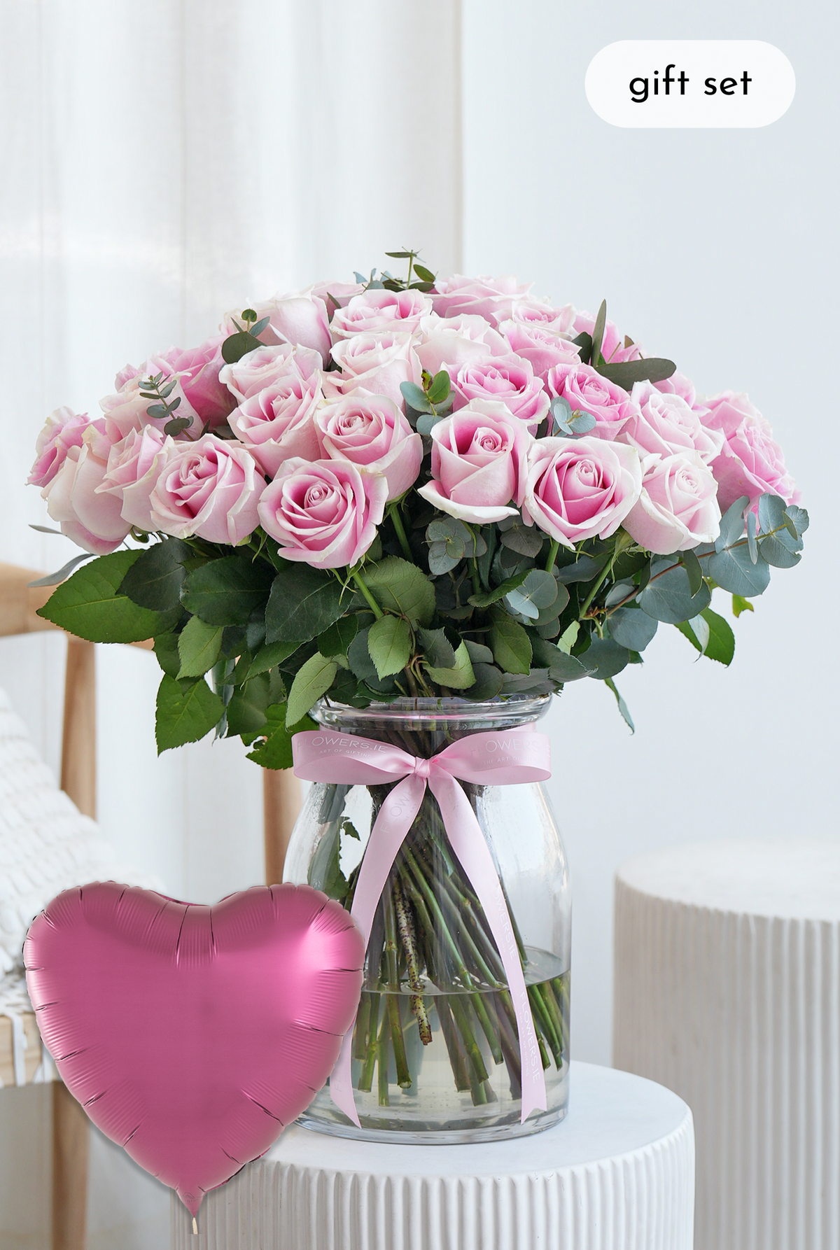 Valentine 50 Pretty Pink Roses Supreme - Vase