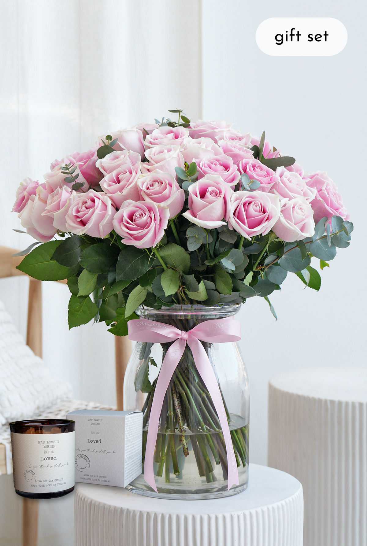 Valentine 50 Pretty Pink Roses Supreme - Vase