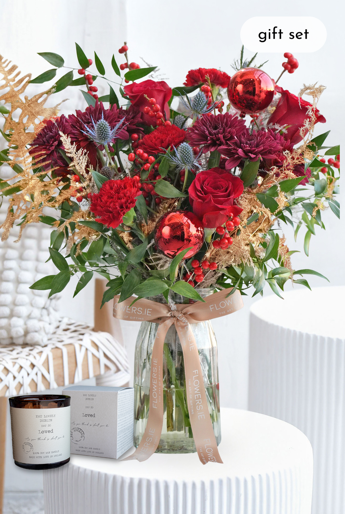 Festive Christmas - Vase with Candle