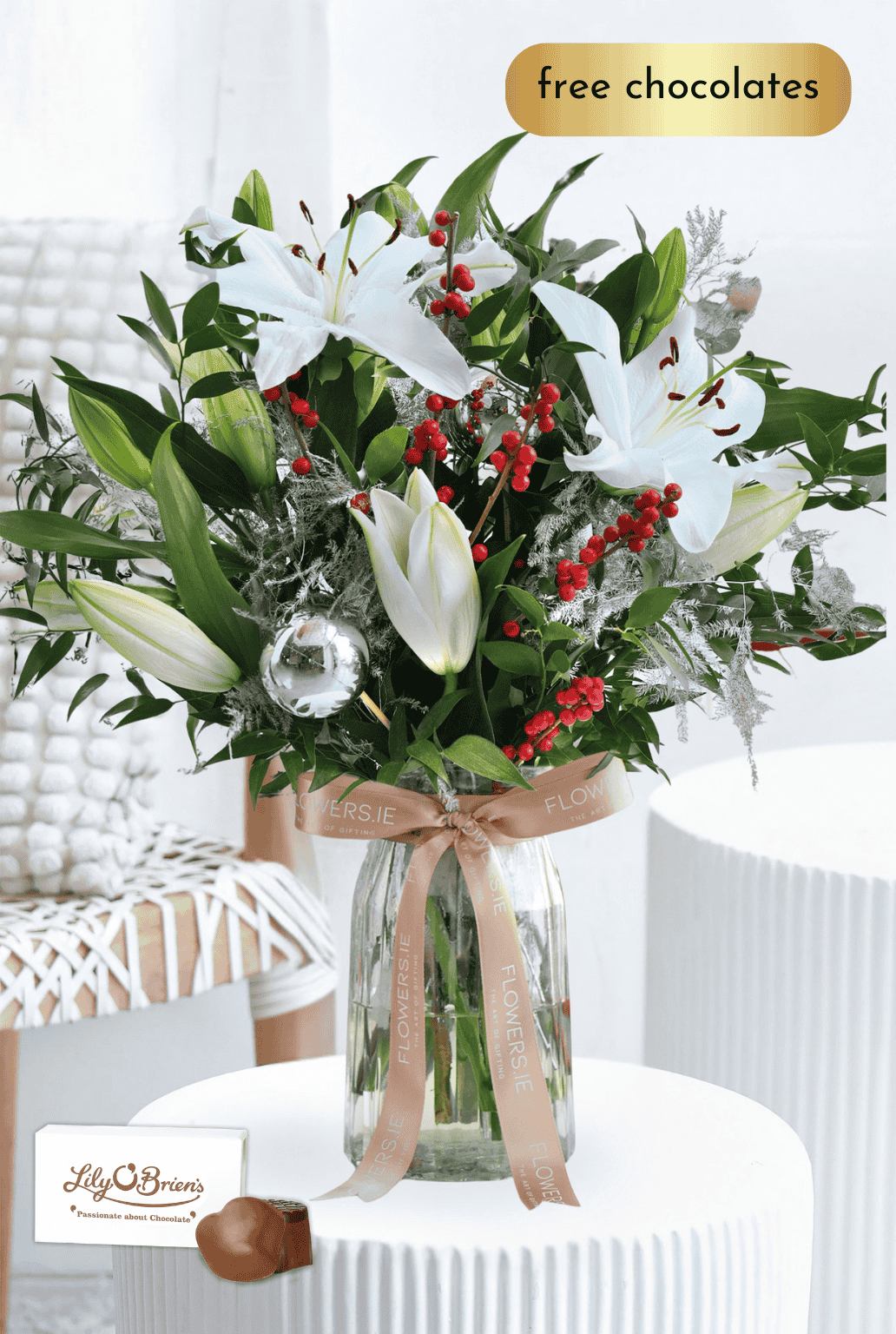 White Scented Lily Christmas - Vase