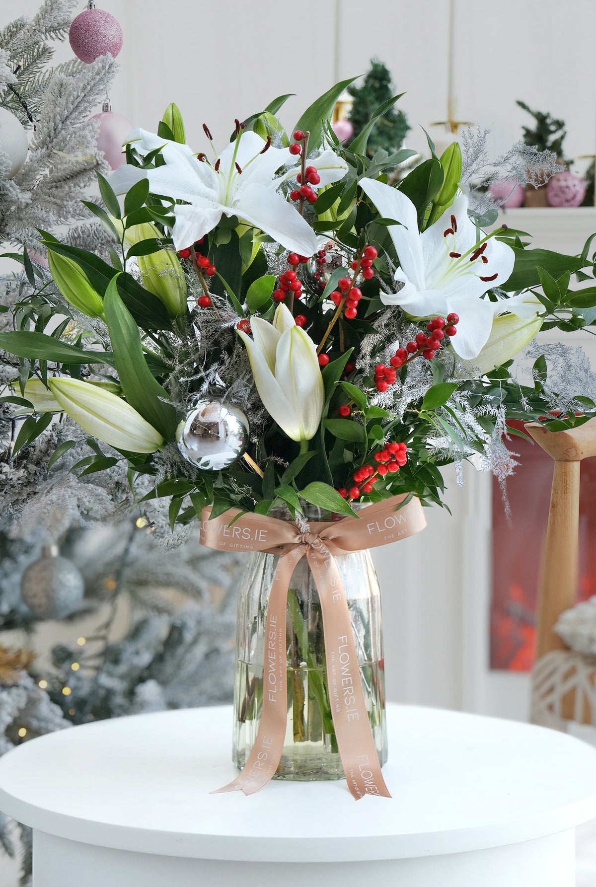 White Scented Lily Christmas - Vase