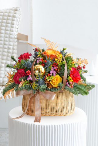 Vibrant Christmas - Basket