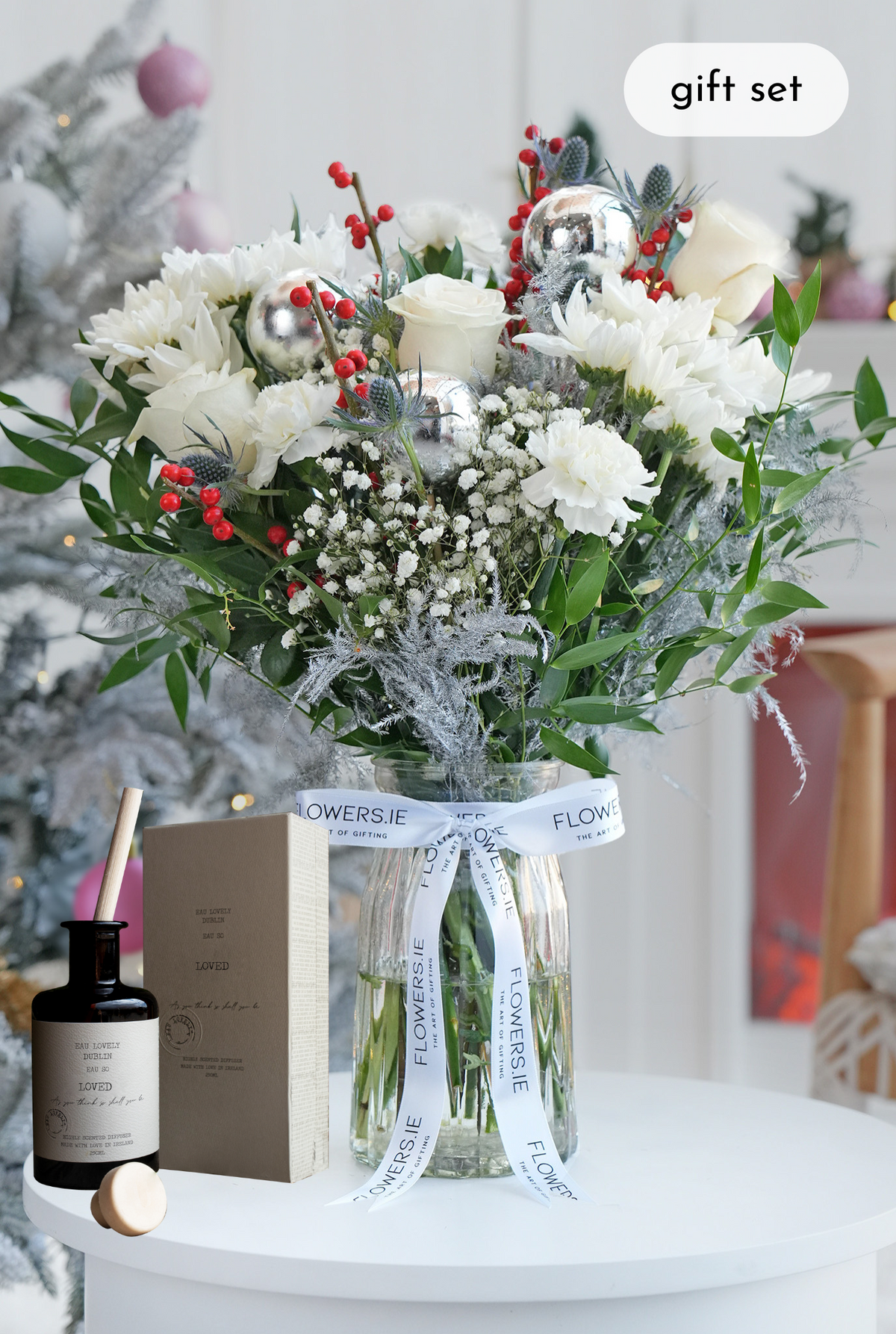 Perfect White Christmas - Vase with Diffuser