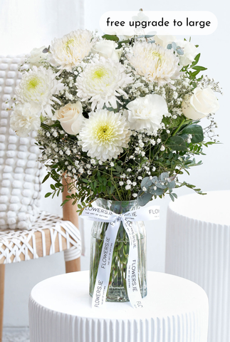 White Serenity - Vase