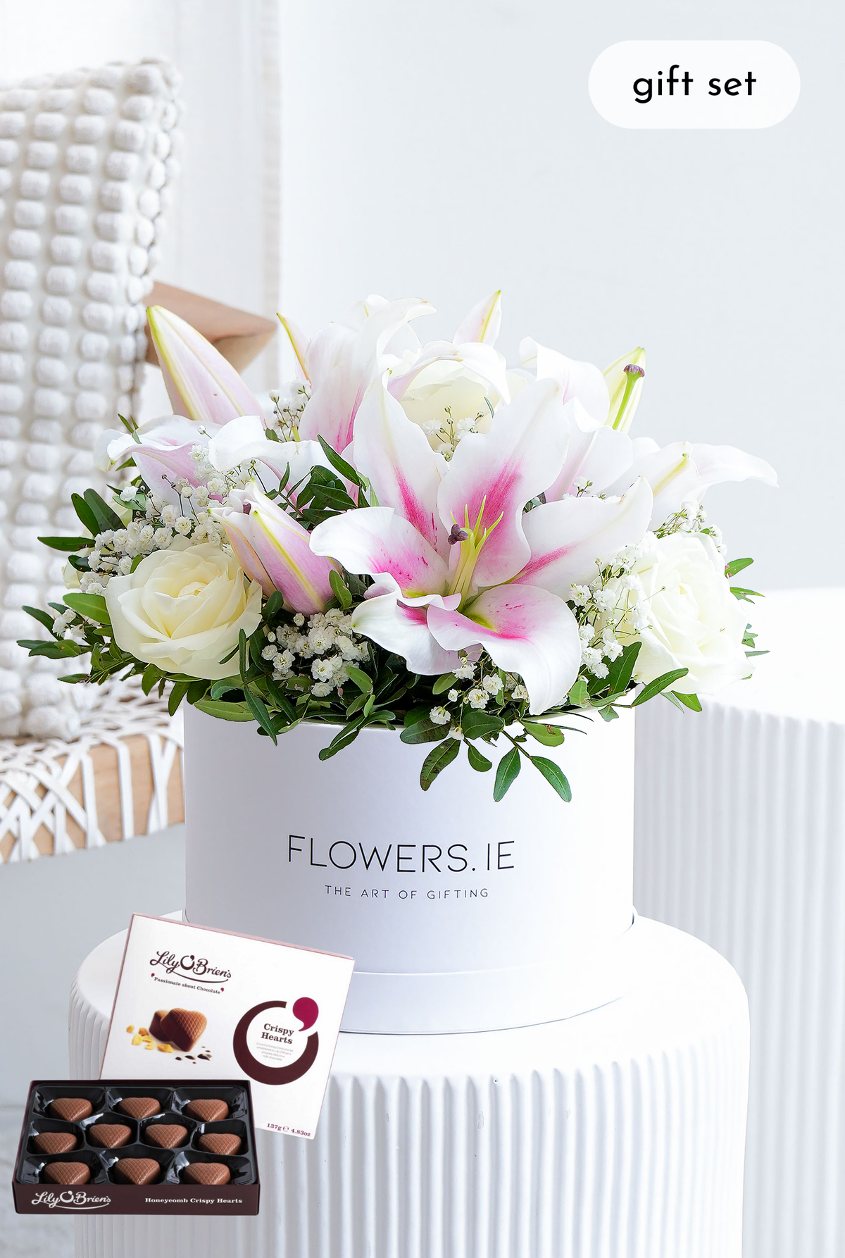White Roses and Pink Lily Hatbox