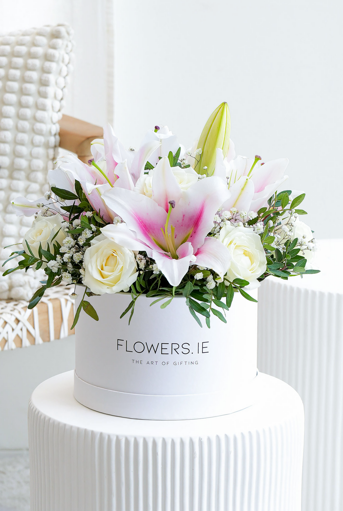 White Roses and Pink Lily Hatbox