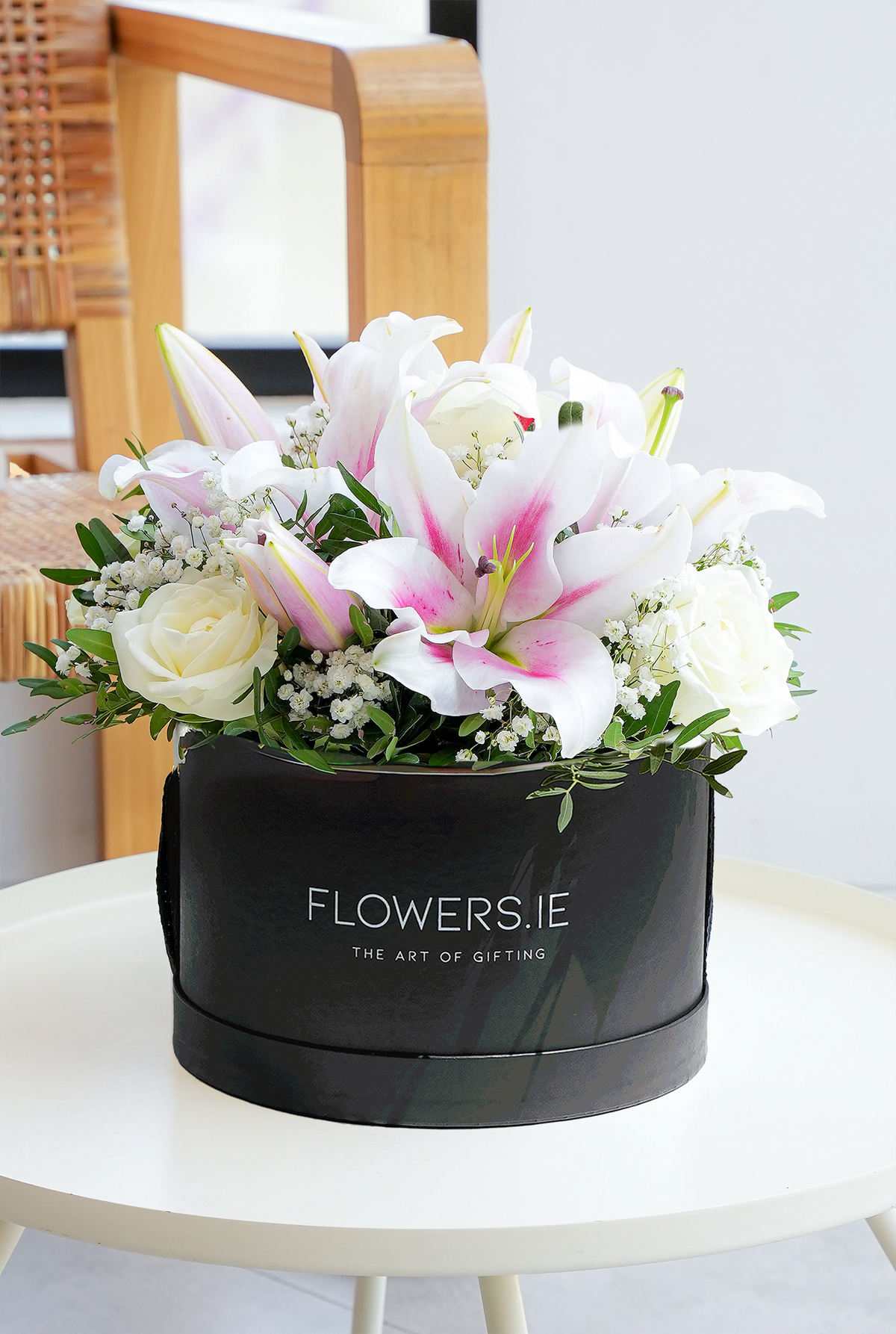 White Roses and Pink Lily Hatbox