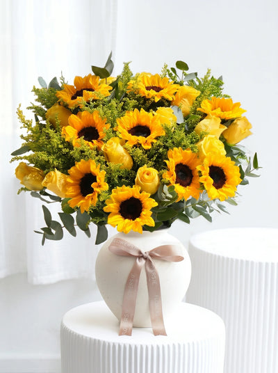 Wonderfully Sunflower - Ceramic Vase