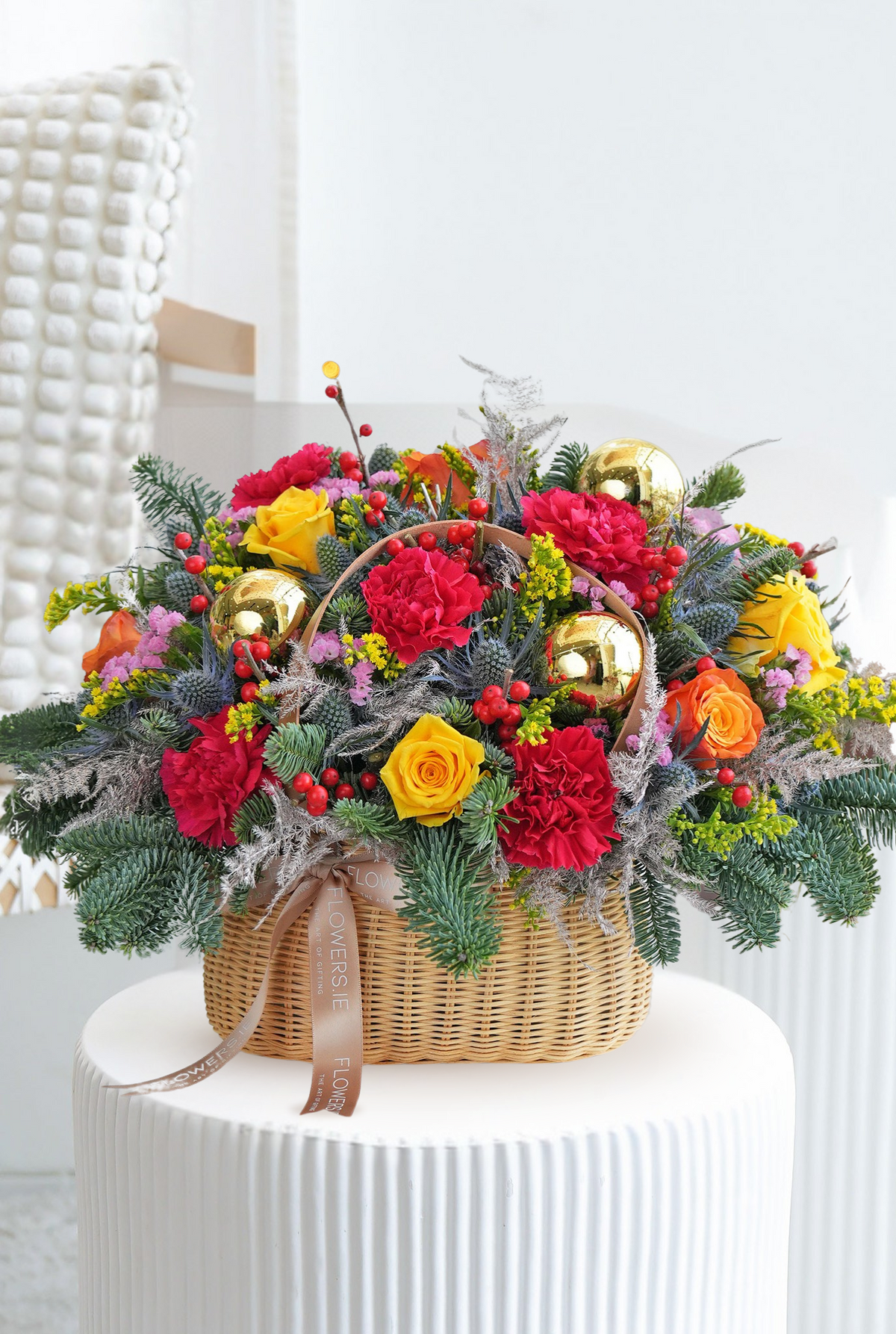 Vibrant Christmas - Basket