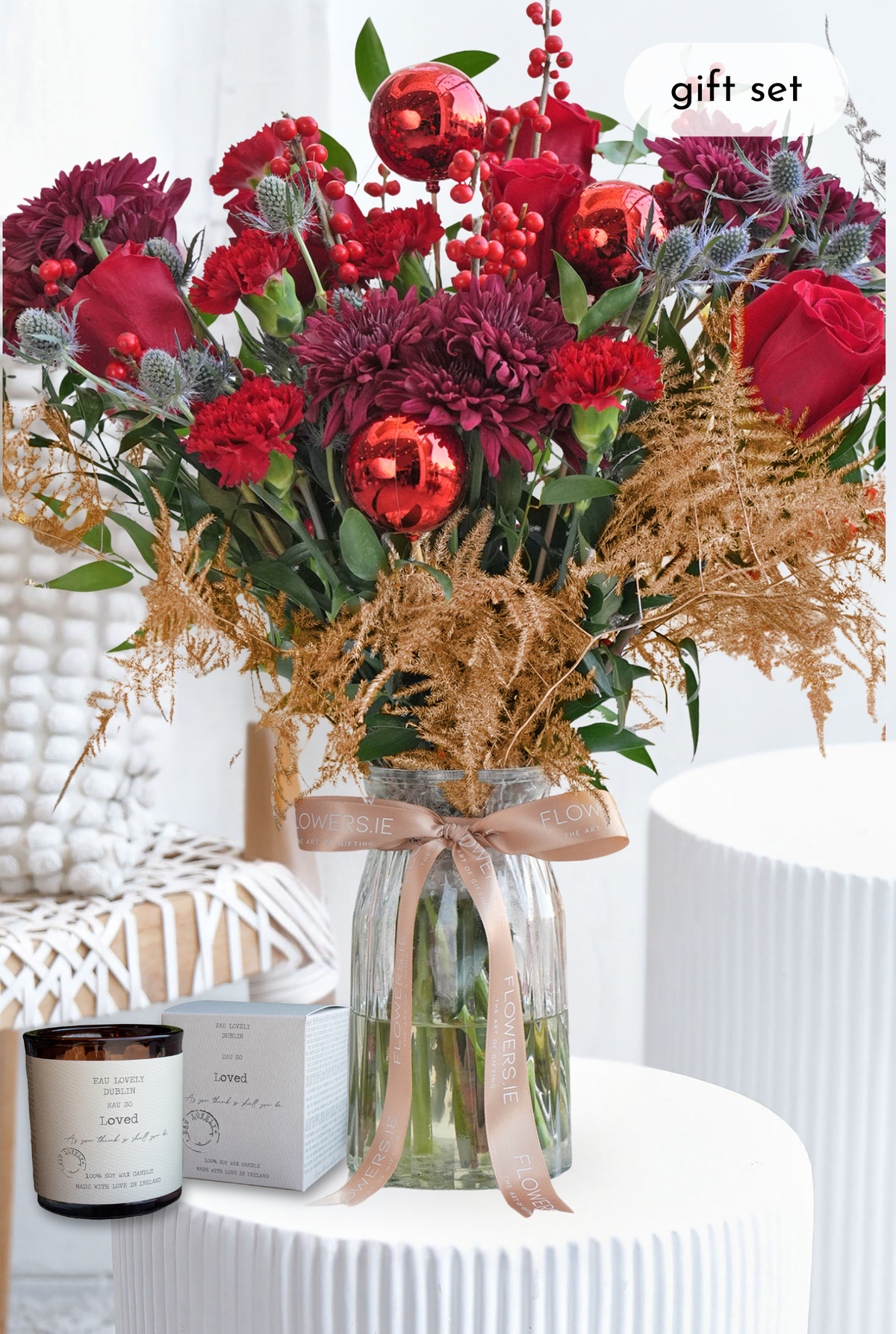 Festive Christmas - Vase with Candle